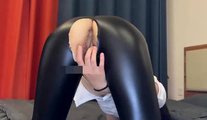  极品大长腿丝袜骚货 小条