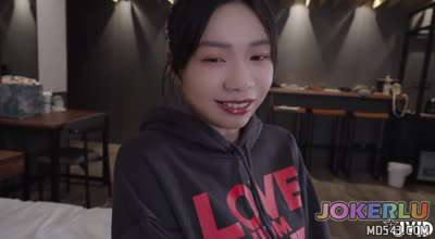  學長的大肉棒一路桶進最深處讓啤兒連續高潮